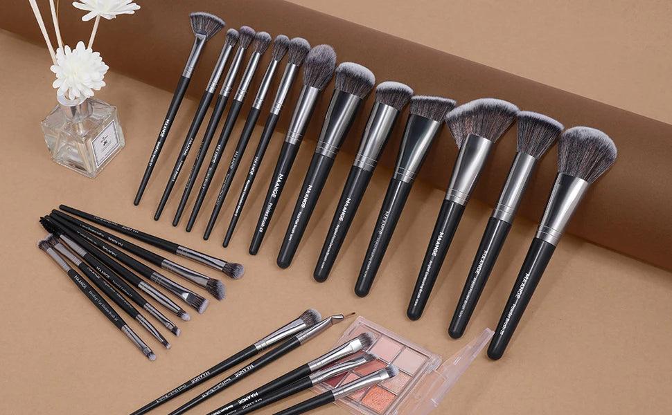 25 piece Professional Brush box